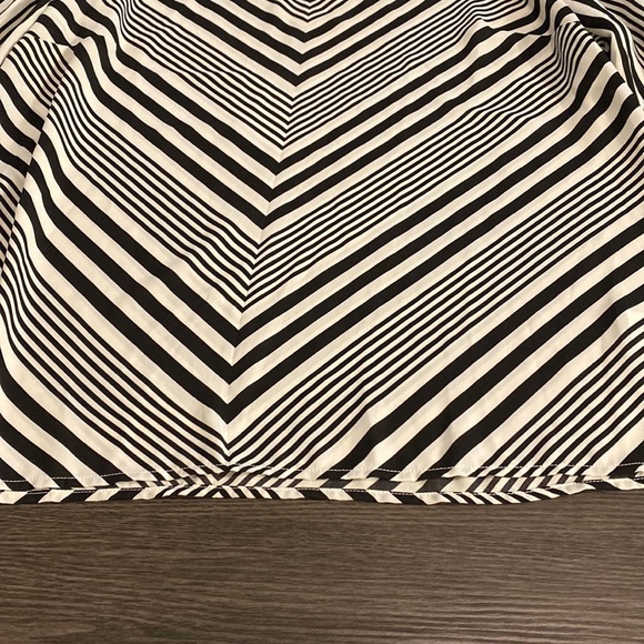 Talbots long sleeve diagonal stripe career blouse. Size L. 100% polyester. - Picture 12 of 16